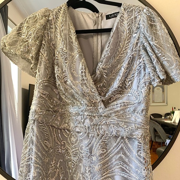 Silver Sequence Gown with Short Sleeves - Picture 2 of 9